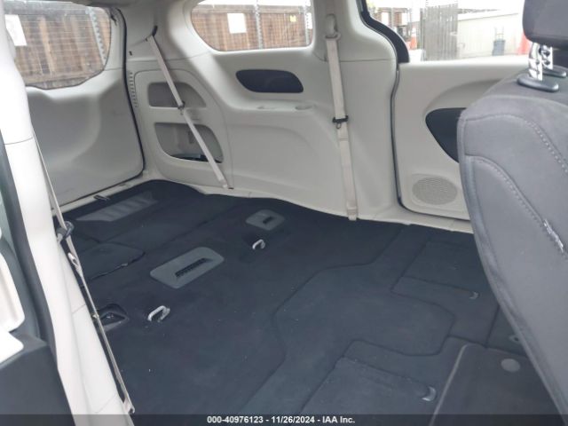 2C4RC1CG9PR596903 Chrysler Voyager Lx