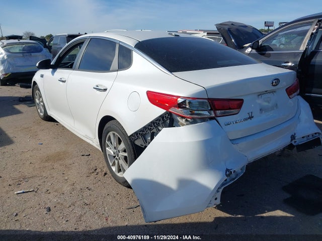 KIA Optima Lx 2016 KNAGT4L39G5098328 Image 3