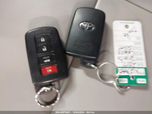 4T1BF1FK7HU794209 Toyota CAMRY XLE