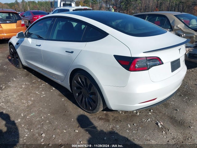 2021 TESLA MODEL 3 5YJ3E1EC0MF925652 Photo 2