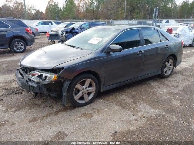 4T1BF1FK1EU872205 Toyota CAMRY SE