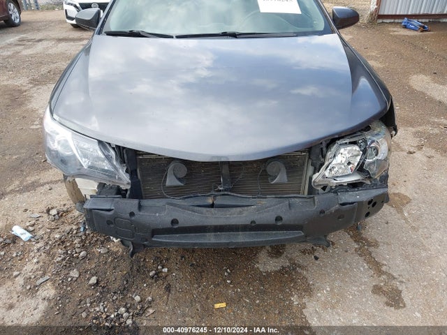 4T1BF1FK1EU872205 Toyota CAMRY SE