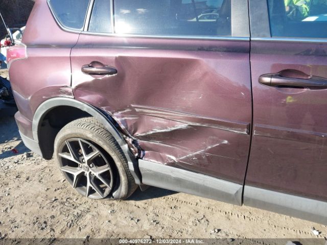 2T3JFREV9GW501664 Toyota RAV4 SE