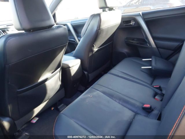 2T3JFREV9GW501664 Toyota RAV4 SE