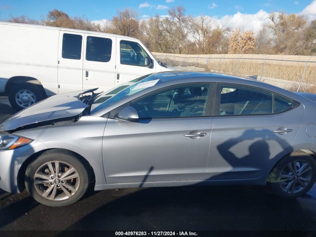 Hyundai Elantra Value Edition 2017 5NPD84LF0HH170469 Image 14