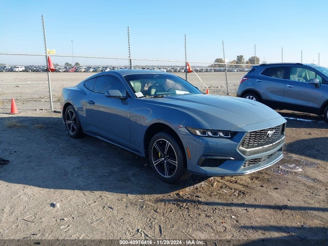 2024 1FA6P8TH9R5110752 main image