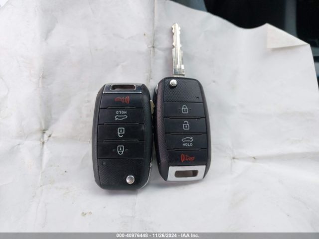 3KPFK4A74HE098055 KIA FORTE LX