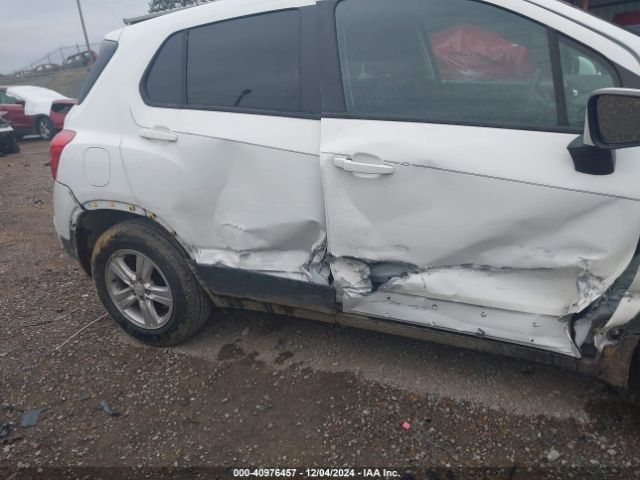 KL7CJKSBXLB061382 Chevrolet Trax Fwd Ls