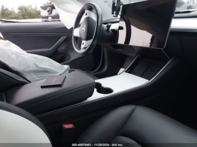 2019 TESLA MODEL 3 5YJ3E1EB0KF364972 Photo 4