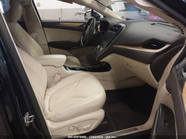 5LMCJ2D92GUJ00465 Lincoln MKC SELECT