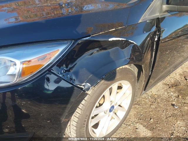 Ford FOCUS SE 2018 1FADP3K23JL307973 Image 17
