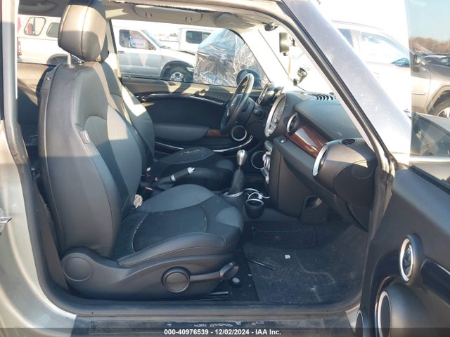 2007 MINI COOPER S WMWMF73547TT85102 Photo 4