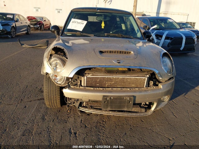 2007 MINI COOPER S WMWMF73547TT85102 Photo 5