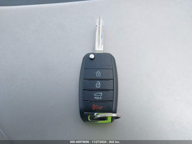 3KPFL4A74JE170262 KIA FORTE S