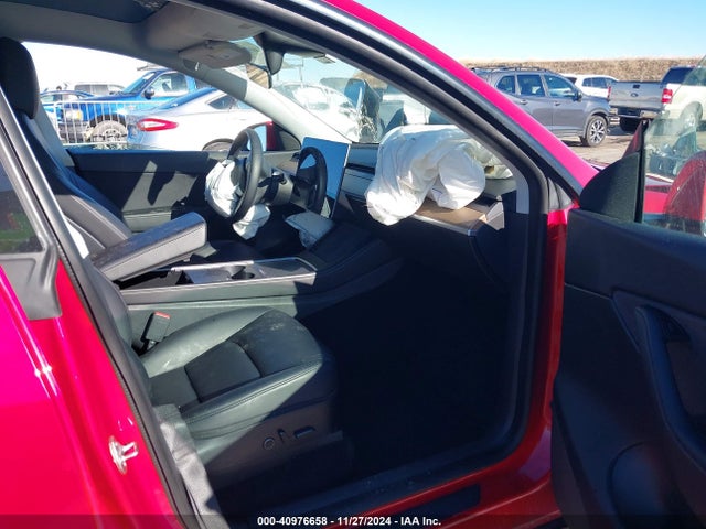 2021 TESLA MODEL Y 5YJYGAEE5MF150573 Photo 4
