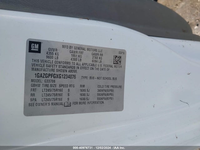 1GAZGPFGXG1234076 Chevrolet Express 3500 Lt
