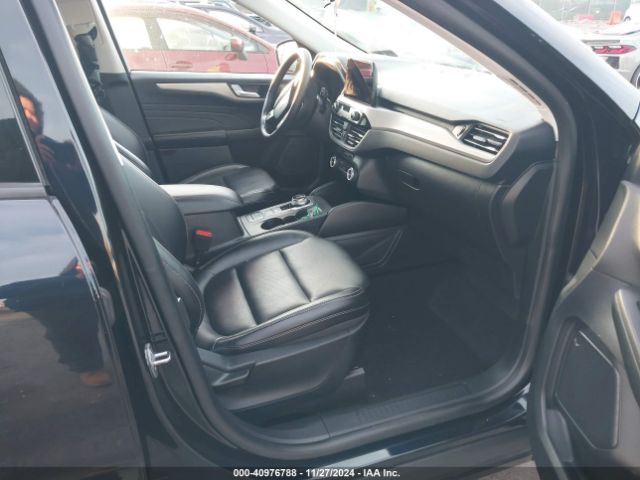 1FMCU9H65MUB33989 Ford ESCAPE SEL