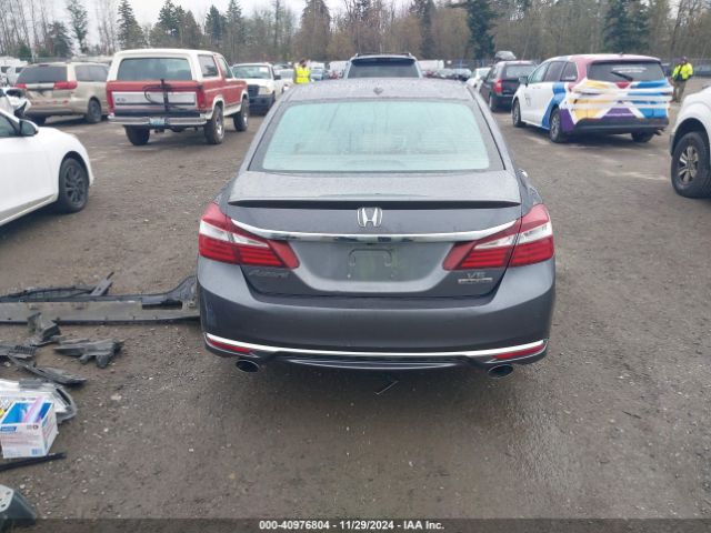 1HGCR3F94GA021207 Honda Accord Touring