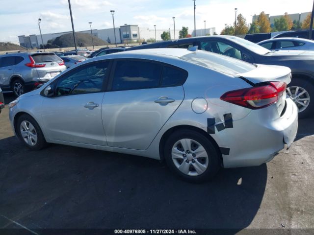 3KPFK4A79JE184757 KIA FORTE LX