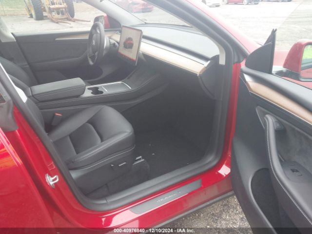 2023 TESLA MODEL Y 7SAYGDEEXPF839081 Photo 4