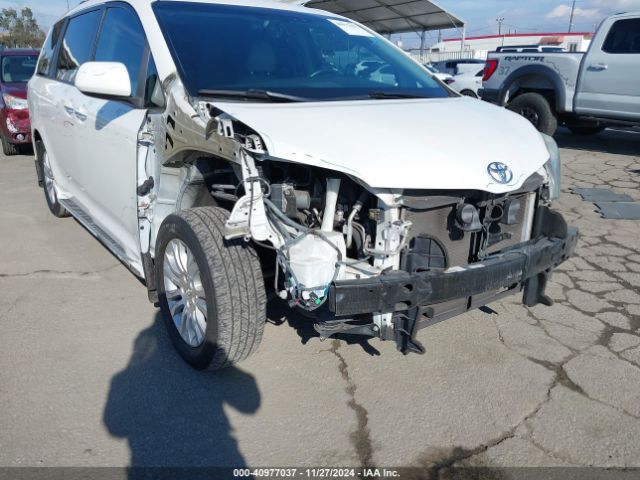 5TDYZ3DC6HS843823 Toyota Sienna Xle/limited