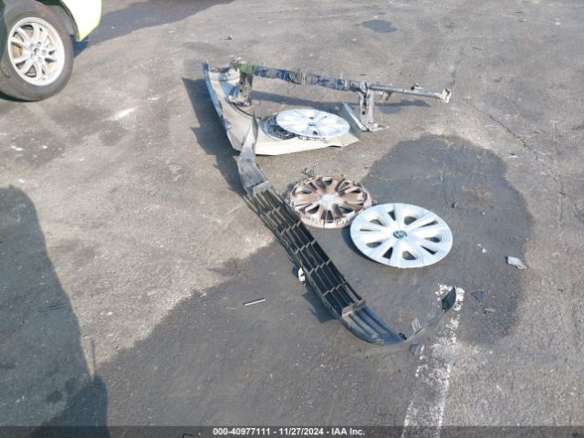 JTDKAMFU3N3188476 Toyota Prius L