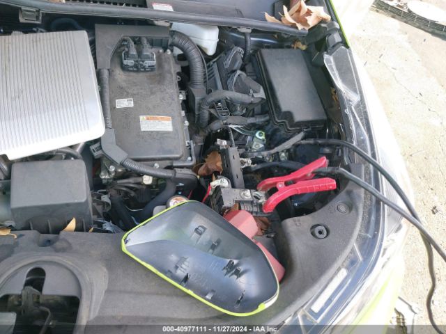 JTDKAMFU3N3188476 Toyota Prius L