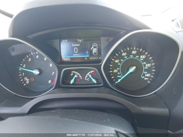 1FMCU9JX8GUA57465 Ford Escape Titanium
