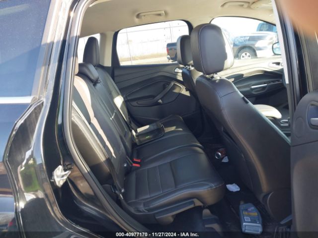 1FMCU9JX8GUA57465 Ford Escape Titanium