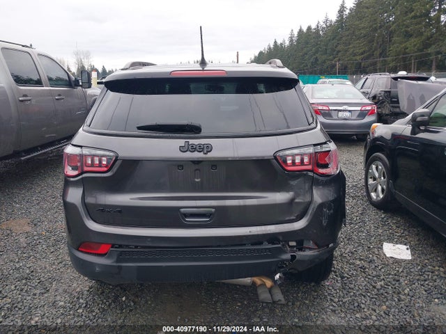3C4NJDBB2JT453226 Jeep Compass Altitude 4x4