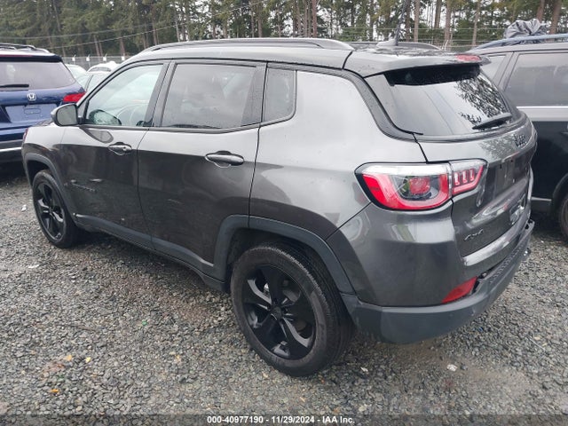 3C4NJDBB2JT453226 Jeep Compass Altitude 4x4