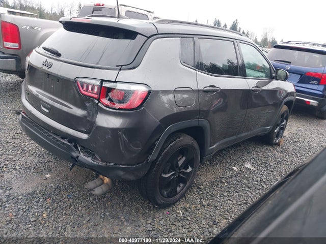 3C4NJDBB2JT453226 Jeep Compass Altitude 4x4