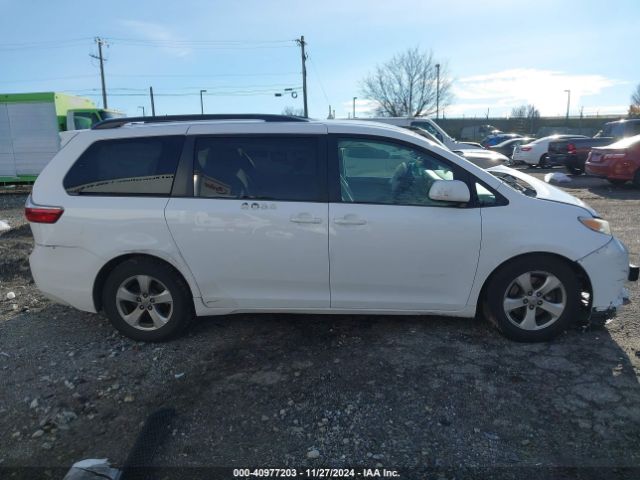 5TDKK3DC0FS611063 Toyota Sienna Le 8 Passenger