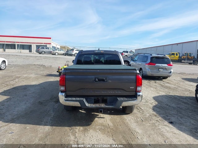 Toyota Tacoma Sr5 V6 2018 5TFAZ5CN7JX057464 Image 16