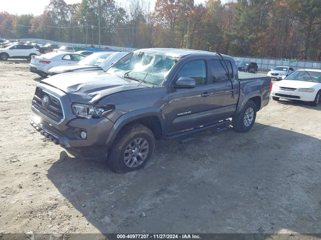 Toyota Tacoma Sr5 V6 2018 5TFAZ5CN7JX057464 Image 2