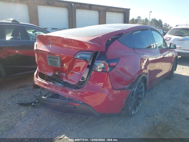 2021 TESLA MODEL Y 5YJYGDEE0MF300199 Photo 3
