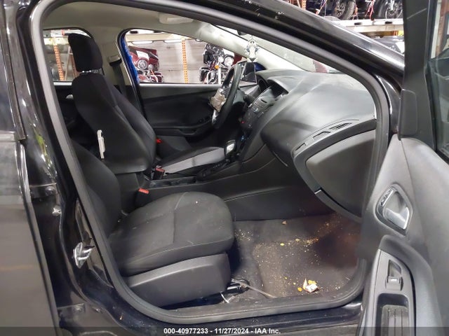 Ford FOCUS SE 2015 1FADP3K2XFL307881 Image 5