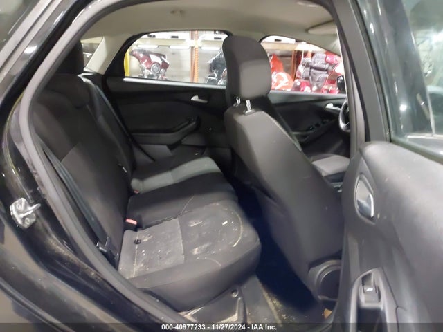 Ford FOCUS SE 2015 1FADP3K2XFL307881 Image 8