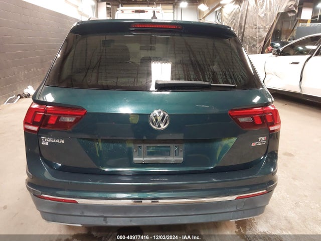3VV2B7AX8JM220963 Volkswagen Tiguan 2.0t Se/2.0t Sel