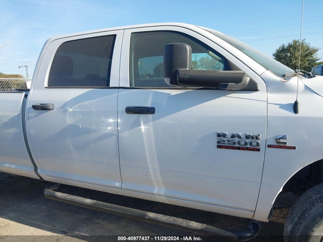 RAM 2500 Tradesman  4x4 8' Box 2018 3C6UR5HL1JG313775 Image 13