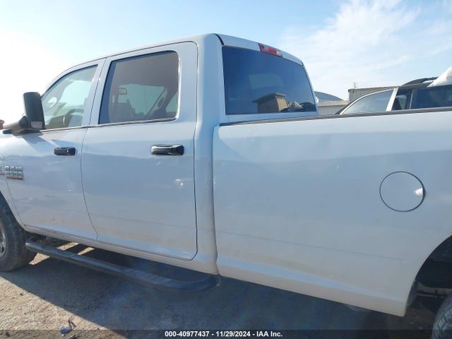 RAM 2500 Tradesman  4x4 8' Box 2018 3C6UR5HL1JG313775 Image 14