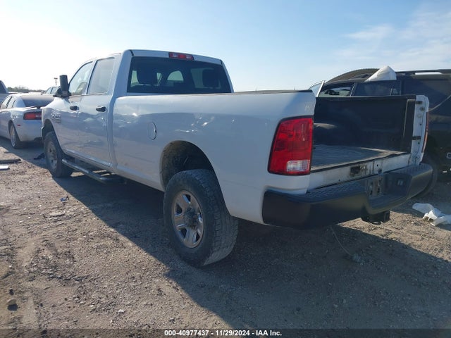 3C6UR5HL1JG313775 RAM 2500 Tradesman  4x4 8' Box
