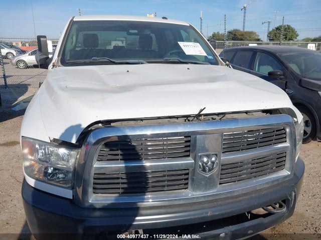 3C6UR5HL1JG313775 RAM 2500 Tradesman  4x4 8' Box