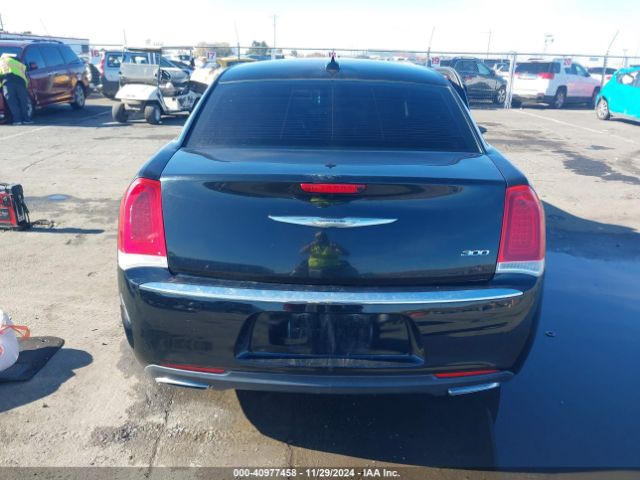 2C3CCAAG4FH818149 Chrysler 300 Limited