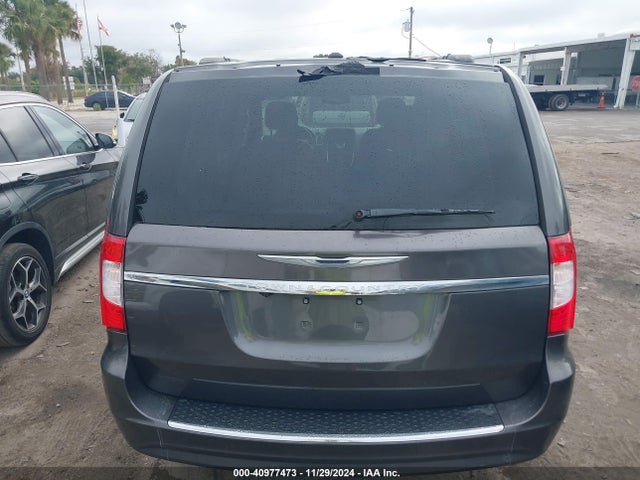 2C4RC1CG0GR221126 Chrysler Town & Country Touring-l Anniversary Edition