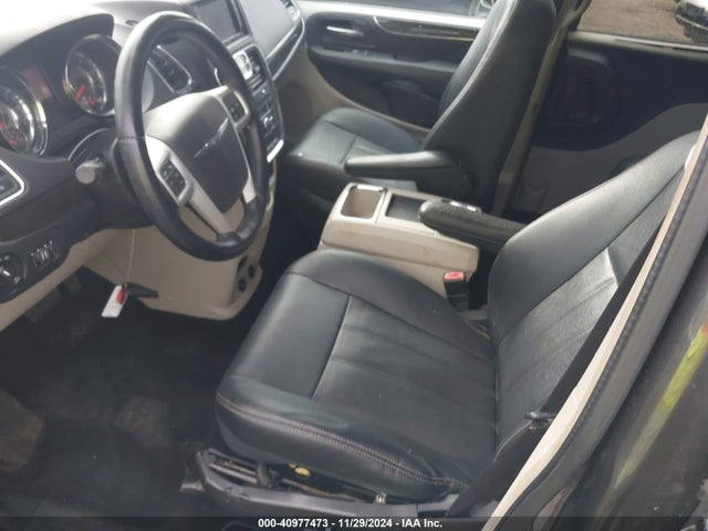 2C4RC1CG0GR221126 Chrysler Town & Country Touring-l Anniversary Edition