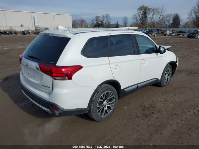 2017 MITSUBISHI OUTLANDER JA4AZ2A38HZ052220 Photo 3