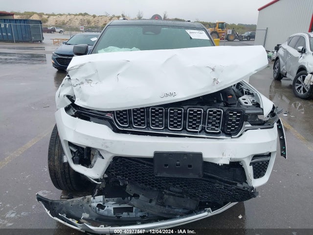 1C4RJHEG9P8768953 Jeep Grand Cherokee Summit 4x4