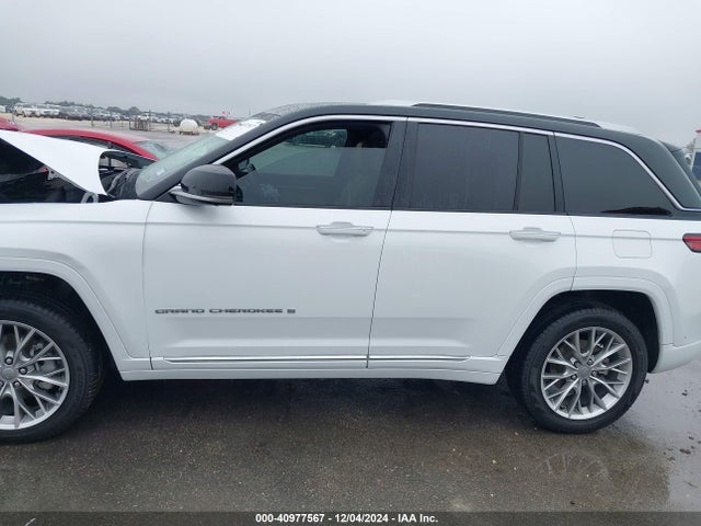 1C4RJHEG9P8768953 Jeep Grand Cherokee Summit 4x4