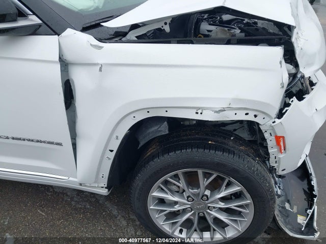 1C4RJHEG9P8768953 Jeep Grand Cherokee Summit 4x4